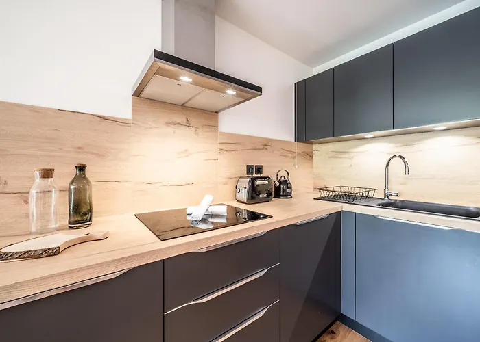 Opale - By Emerald *