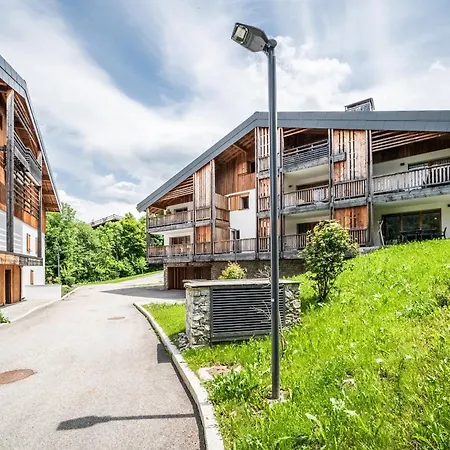 Opale - By Emerald Apartment *