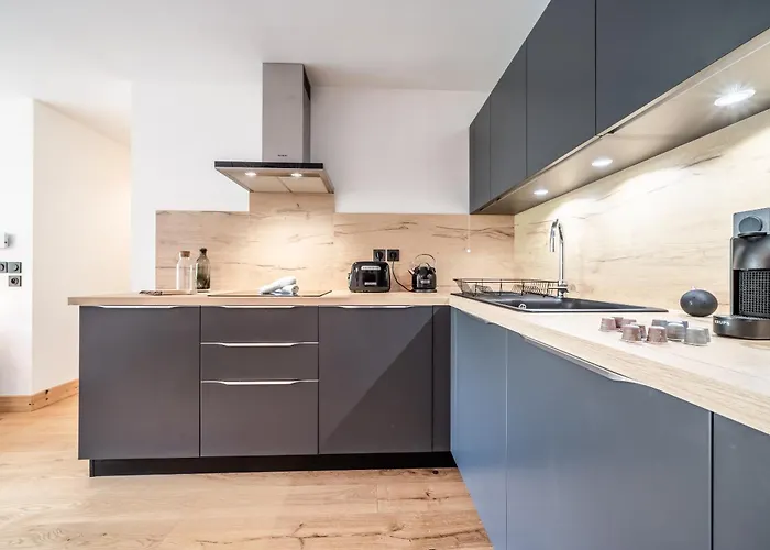 Opale - By Emerald 梅杰夫