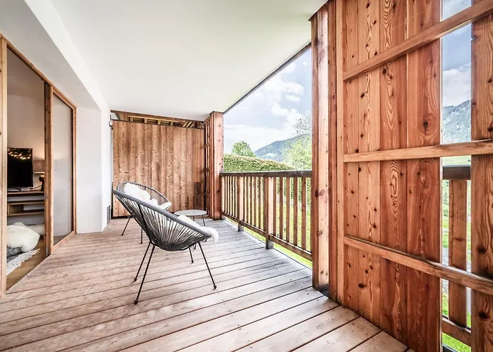 Opale - By Emerald 梅杰夫