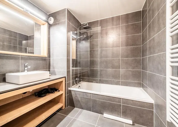 Opale - By Emerald * 梅杰夫